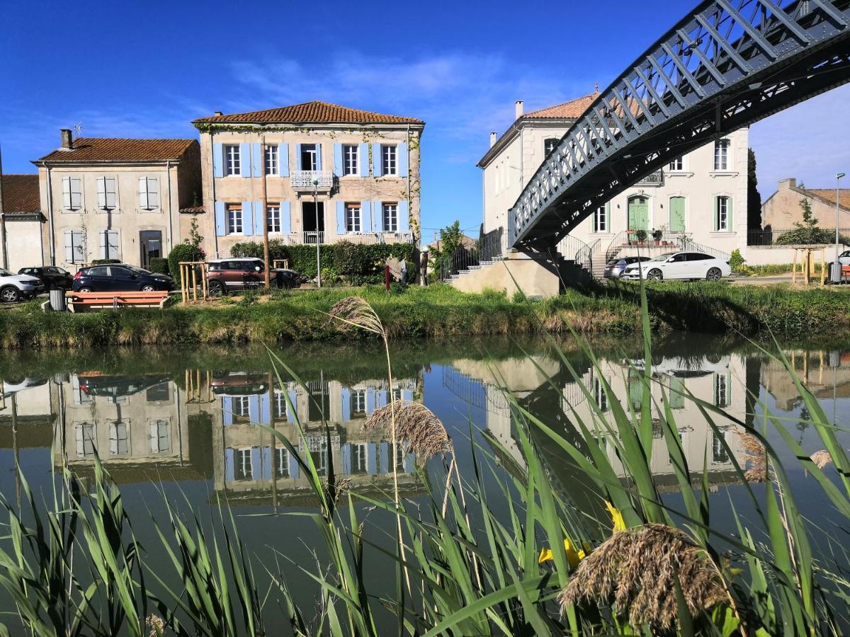 Les Volets Bleus Bed & Breakfast Salleles-d'Aude Ngoại thất bức ảnh