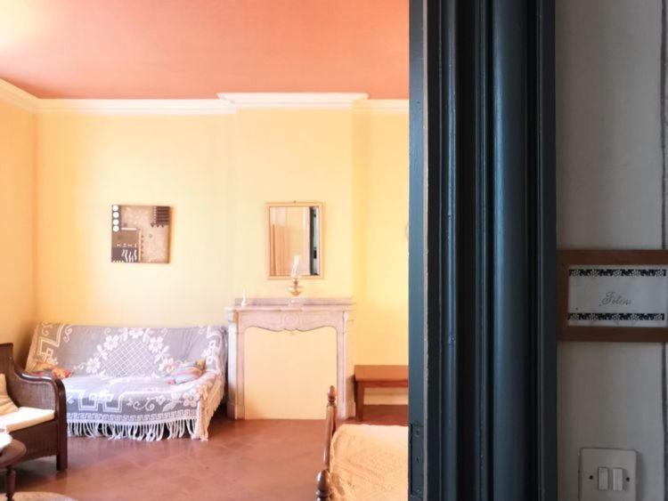 Les Volets Bleus Bed & Breakfast Salleles-d'Aude Ngoại thất bức ảnh