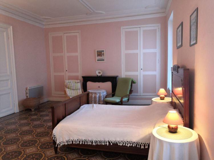 Les Volets Bleus Bed & Breakfast Salleles-d'Aude Ngoại thất bức ảnh
