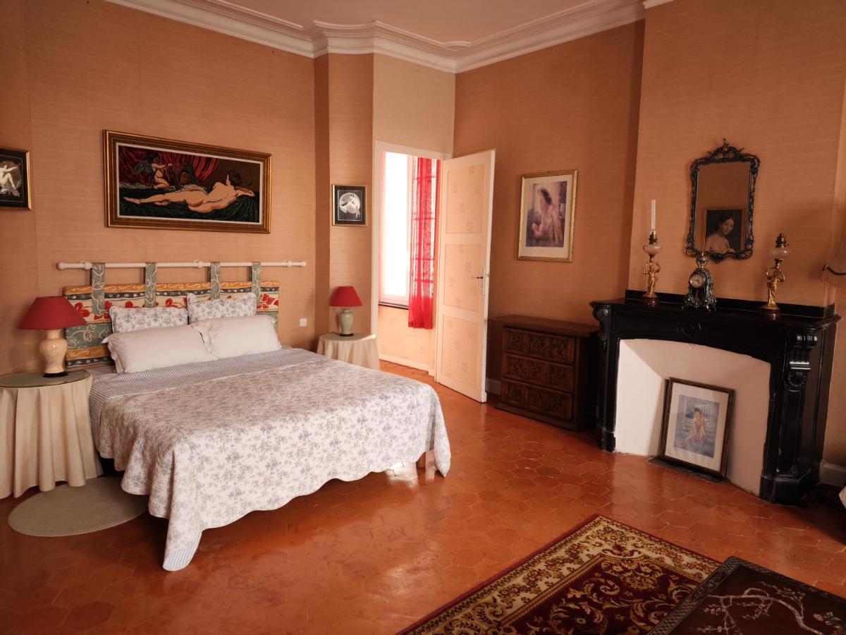 Les Volets Bleus Bed & Breakfast Salleles-d'Aude Ngoại thất bức ảnh