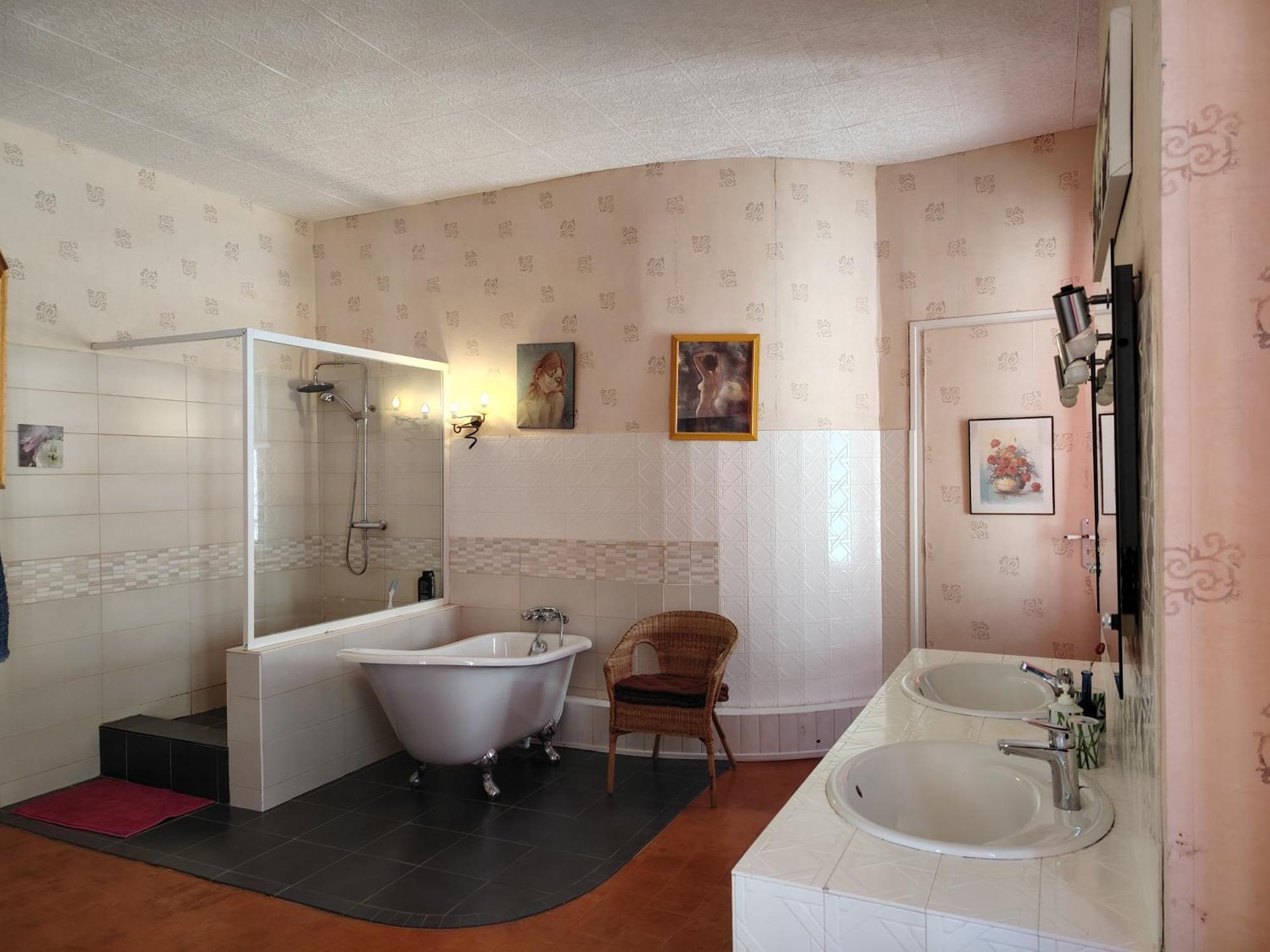 Les Volets Bleus Bed & Breakfast Salleles-d'Aude Ngoại thất bức ảnh